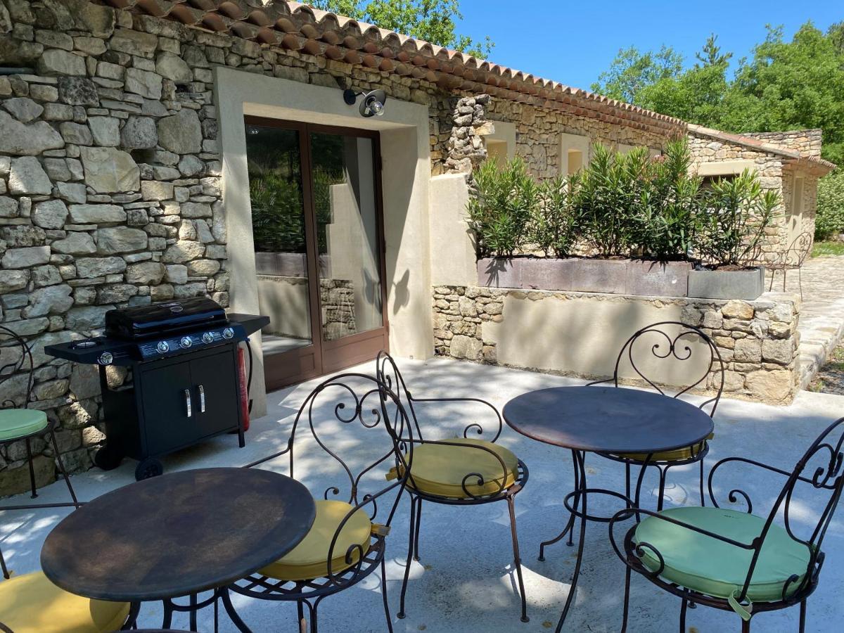 Hotel Lou Caleu Restaurant Le Rocher Des Abeilles Saint-Martin-de-Castillon Eksteriør billede