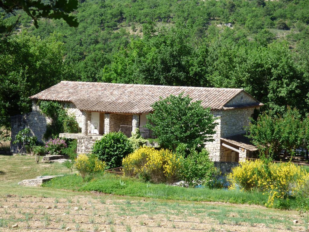 Hotel Lou Caleu Restaurant Le Rocher Des Abeilles Saint-Martin-de-Castillon Eksteriør billede